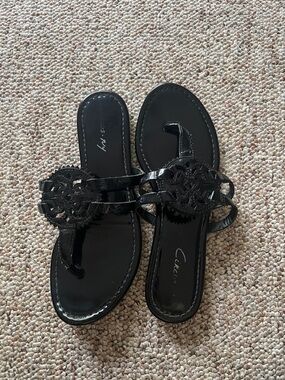 Circus by Sam Edelman Black Patent Leather Decorative Medallion Slide Sandals